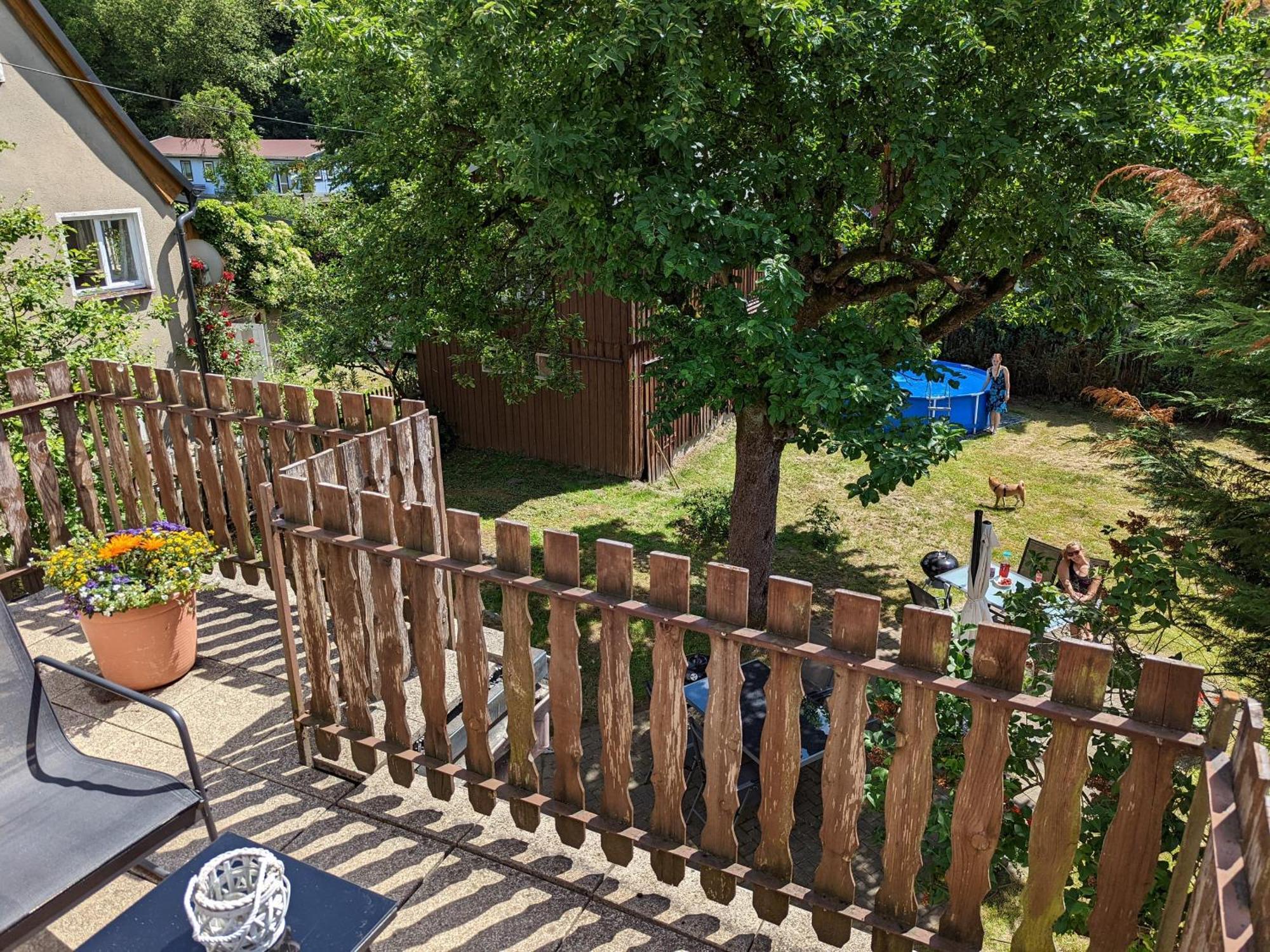H2 - Urlaubsmagie - Garten, Pool, Terrasse, Grill Sebnitz Luaran gambar