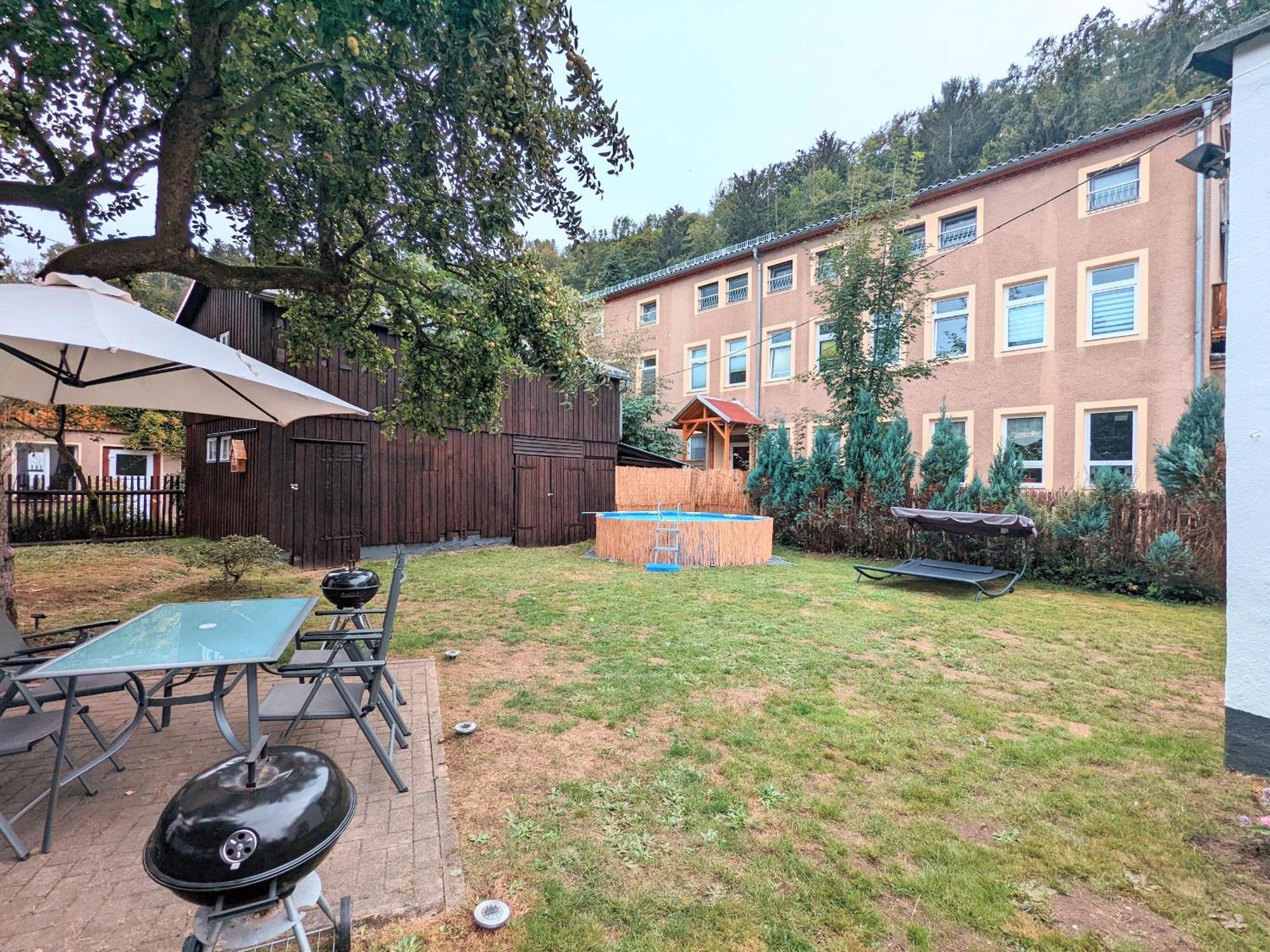 H2 - Urlaubsmagie - Garten, Pool, Terrasse, Grill Sebnitz Luaran gambar